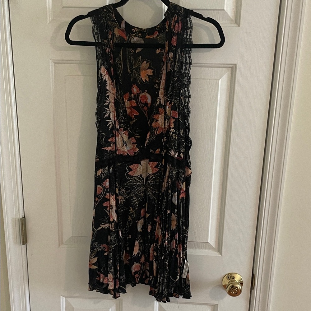 Floral Black Sleeveless Dress